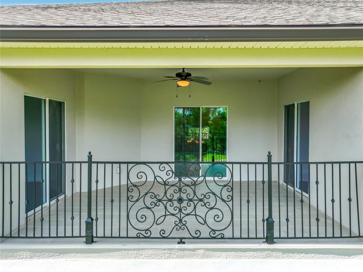 19504 ROBERTSON STREET — photo 87 of 98