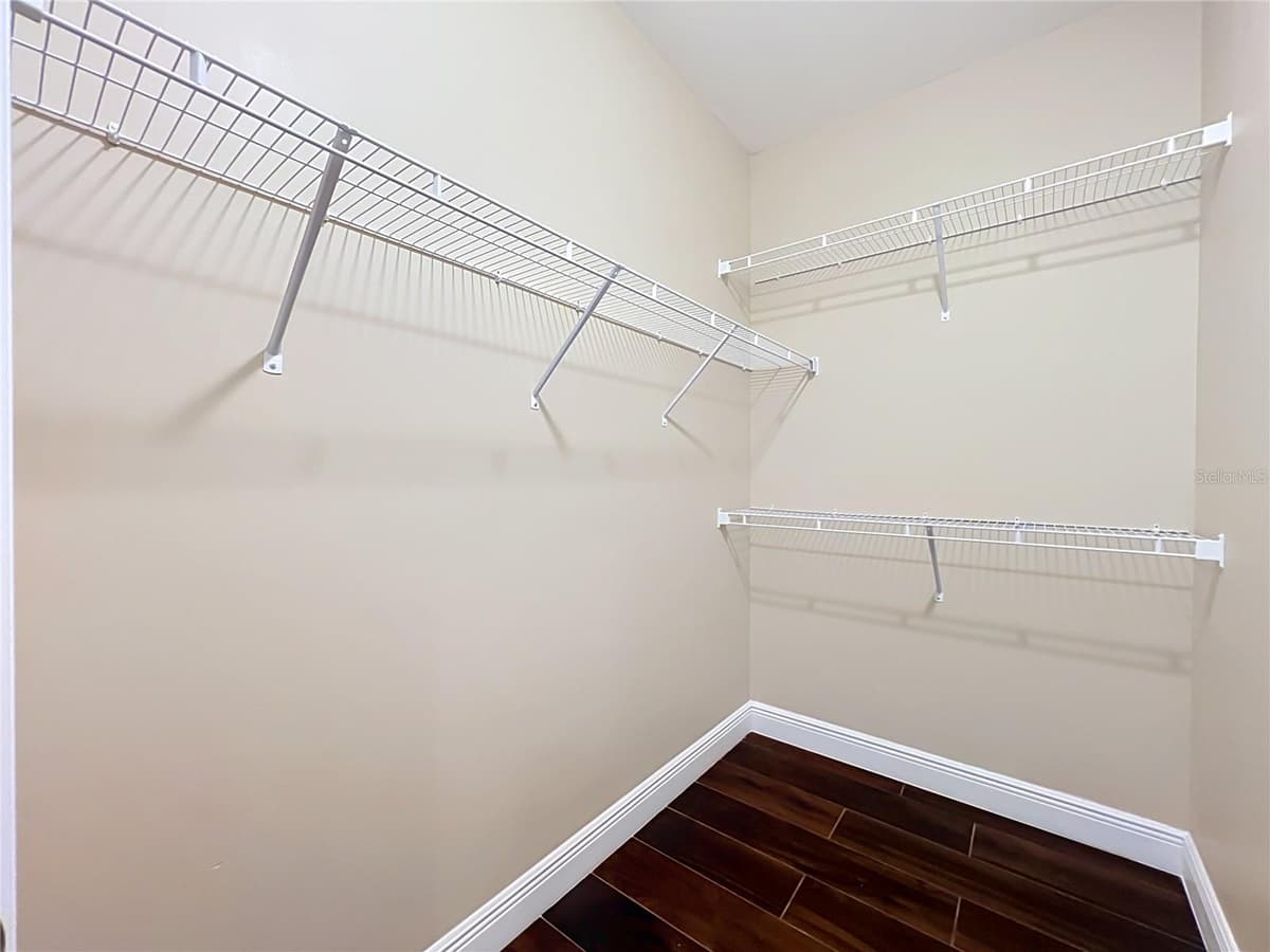 19504 ROBERTSON STREET — photo 71 of 98