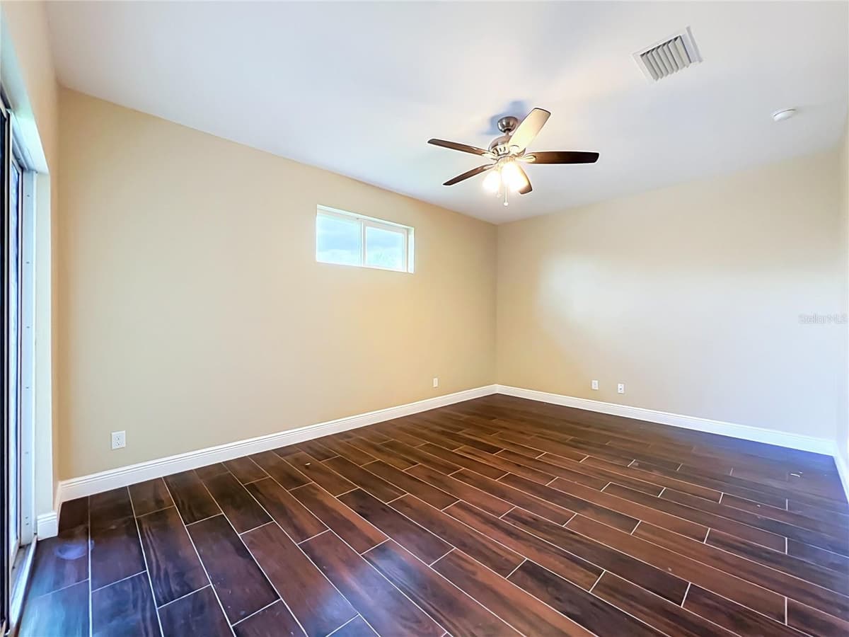 19504 ROBERTSON STREET — photo 72 of 98