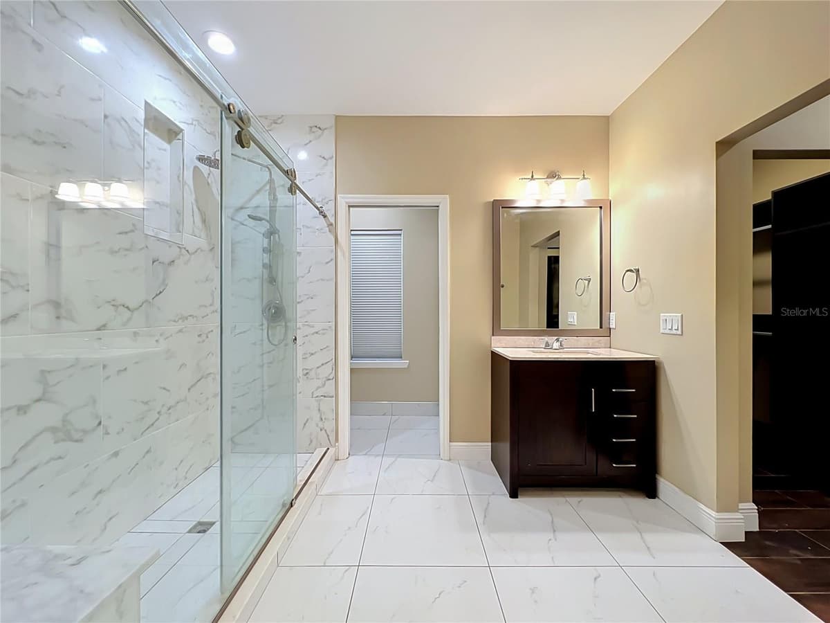19504 ROBERTSON STREET — photo 56 of 98