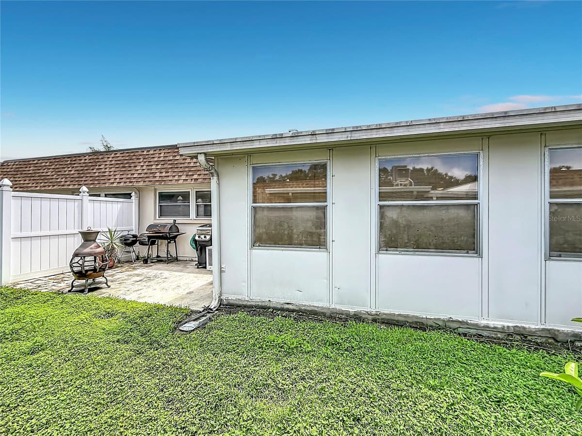 602 MINDY DRIVE — photo 38 of 54