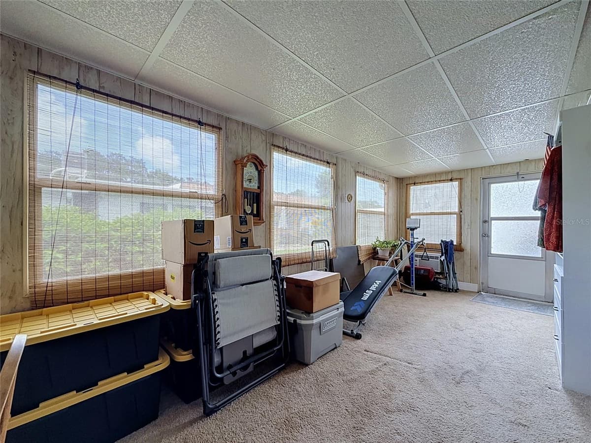 602 MINDY DRIVE — photo 31 of 54