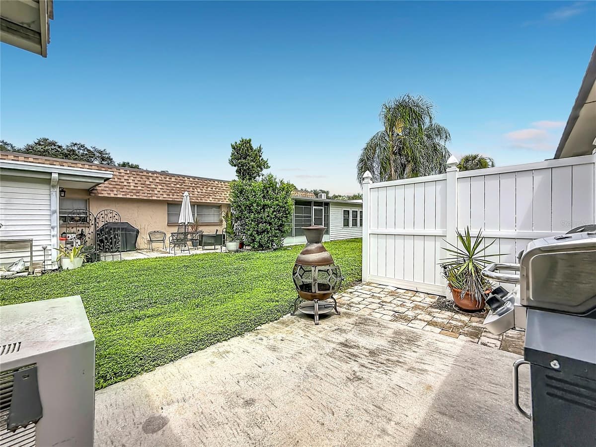 602 MINDY DRIVE — photo 36 of 54