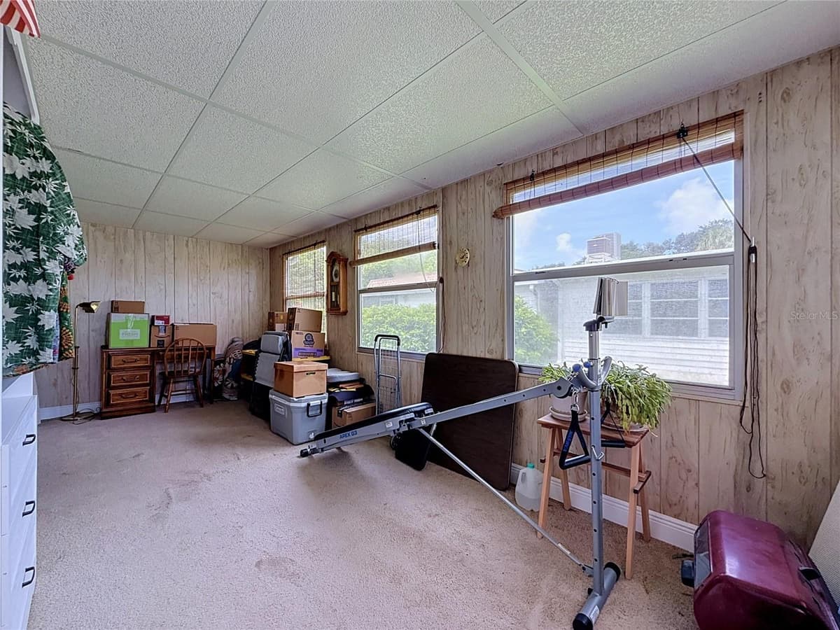 602 MINDY DRIVE — photo 32 of 54