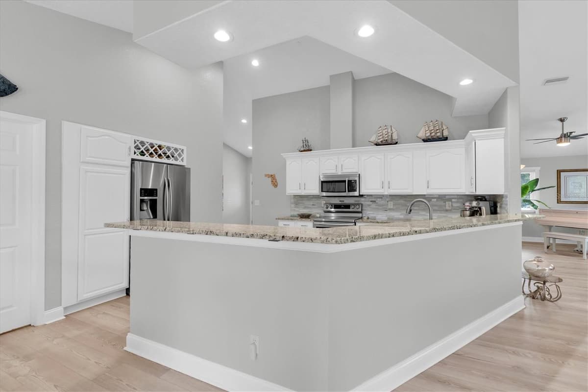 6501 MOCKINGBIRD WAY — photo 14 of 45