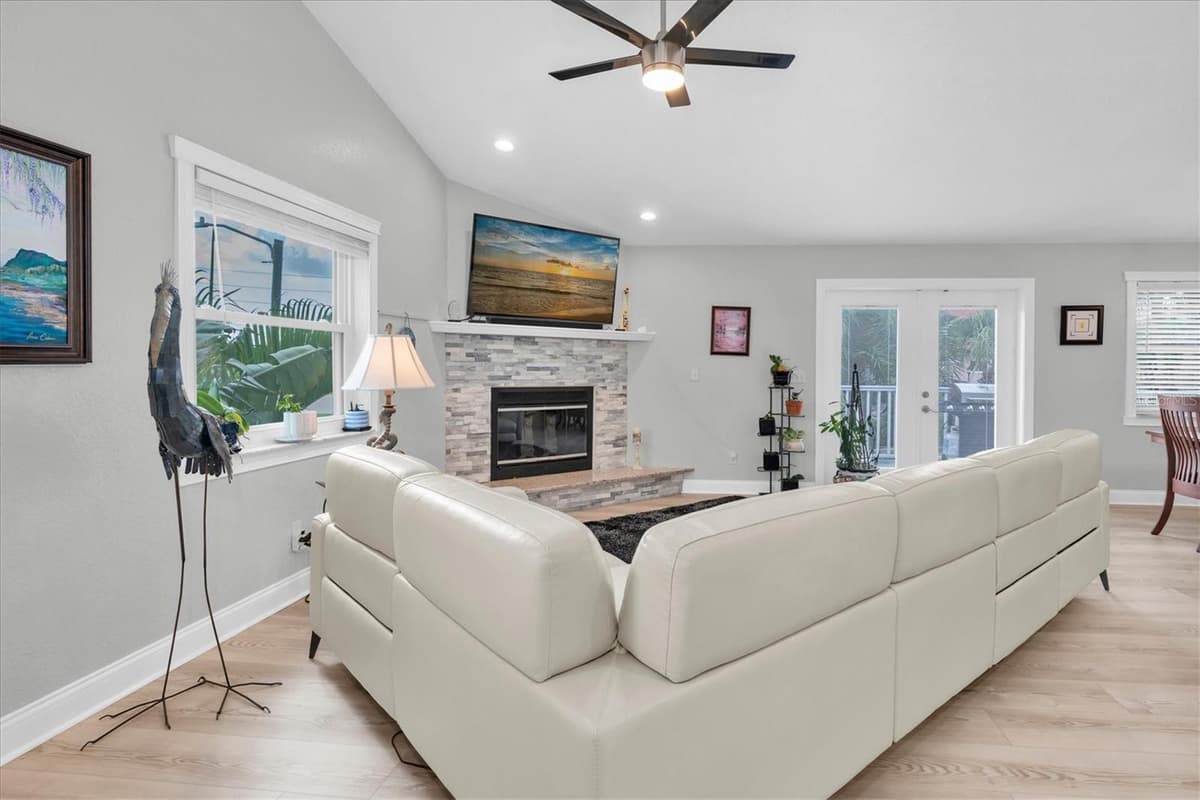 6501 MOCKINGBIRD WAY — photo 11 of 45
