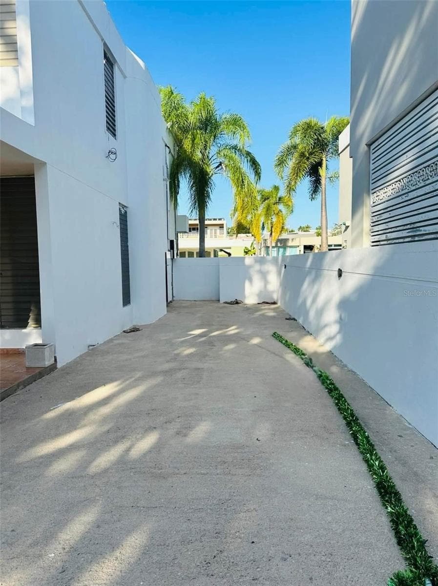 Calle 10 S7 — photo 10 of 11