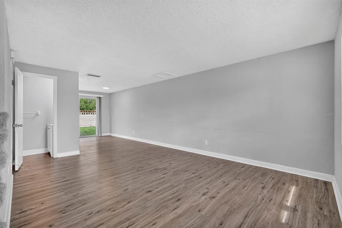 1600 PALMETTO AVENUE — photo 7 of 35