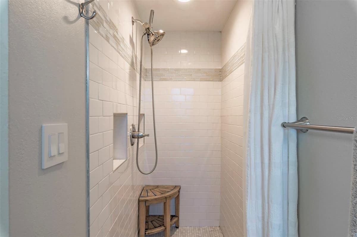 1305 WINDJAMMER PLACE — photo 26 of 51