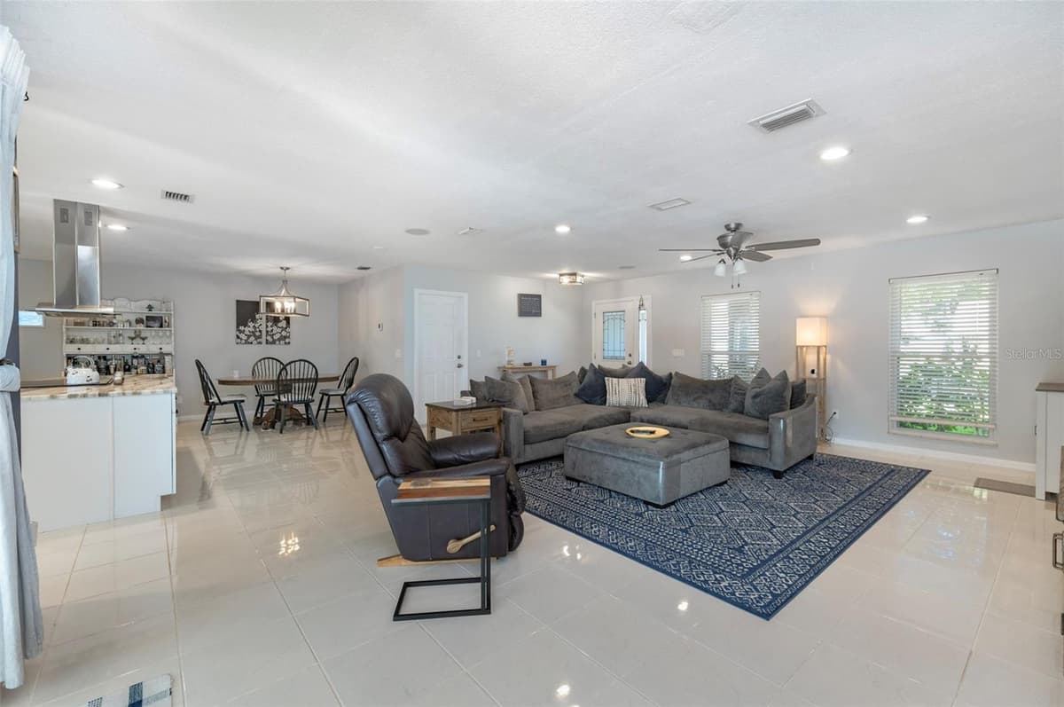 1305 WINDJAMMER PLACE — photo 12 of 51