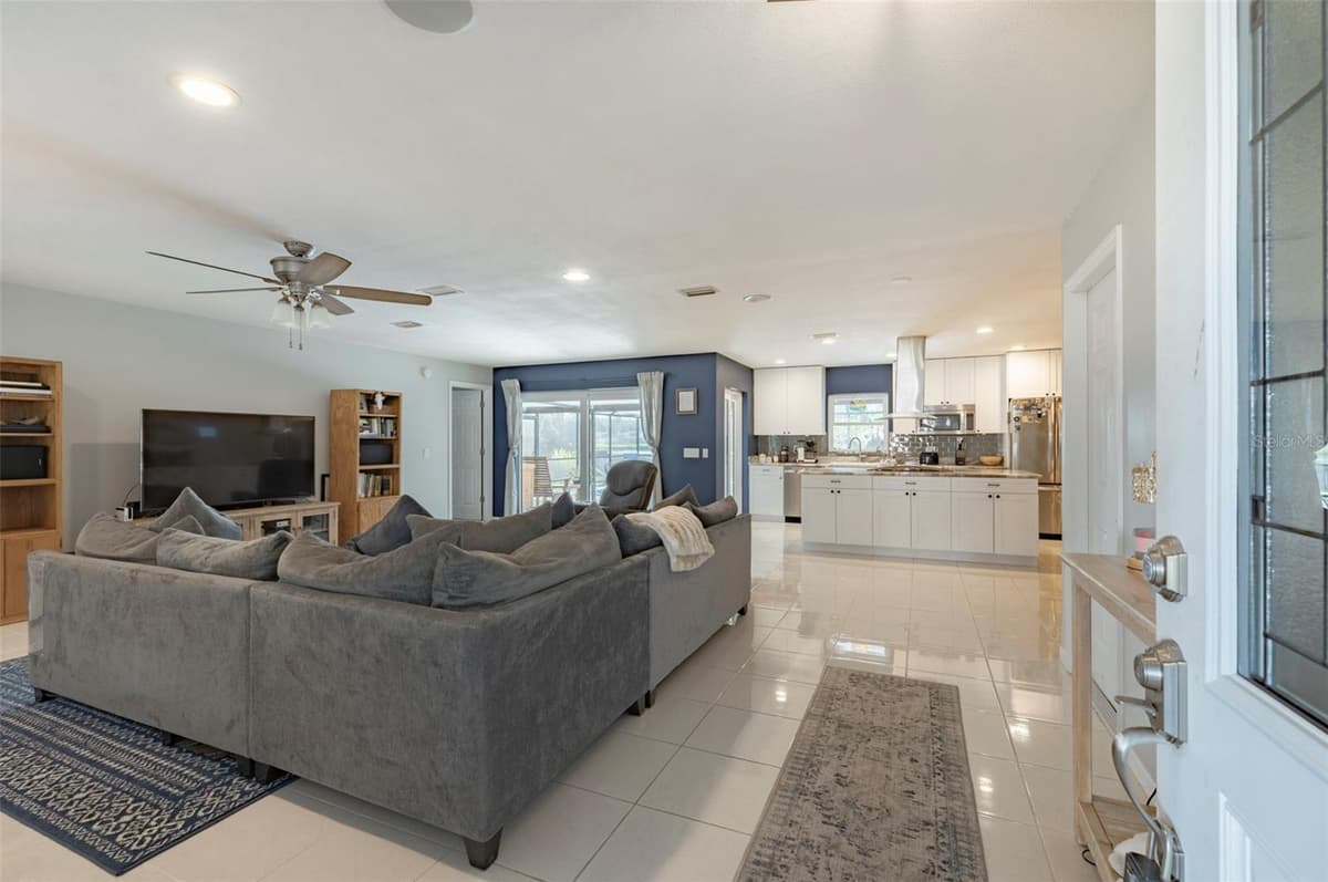 1305 WINDJAMMER PLACE — photo 9 of 51
