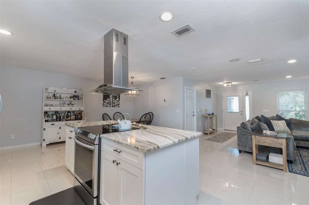 1305 WINDJAMMER PLACE — photo 18 of 51