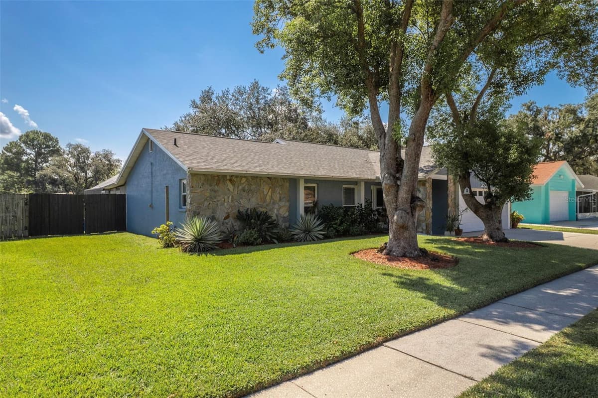 1305 WINDJAMMER PLACE — photo 4 of 51
