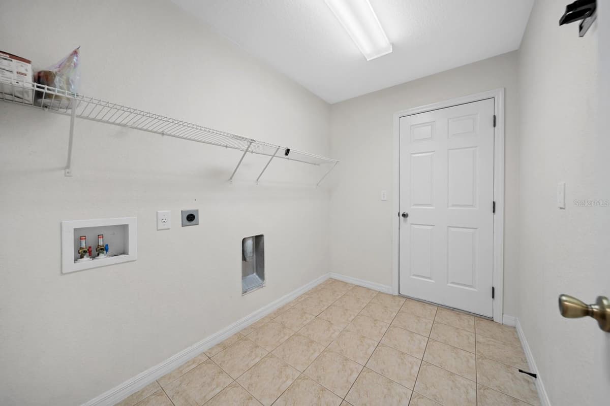 611 WALKERTOWN DRIVE — photo 19 of 43