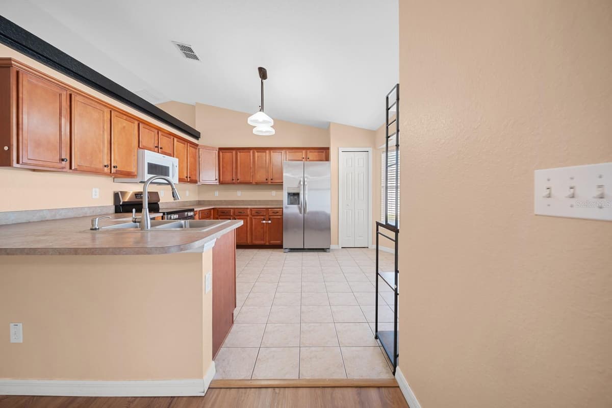 611 WALKERTOWN DRIVE — photo 15 of 43
