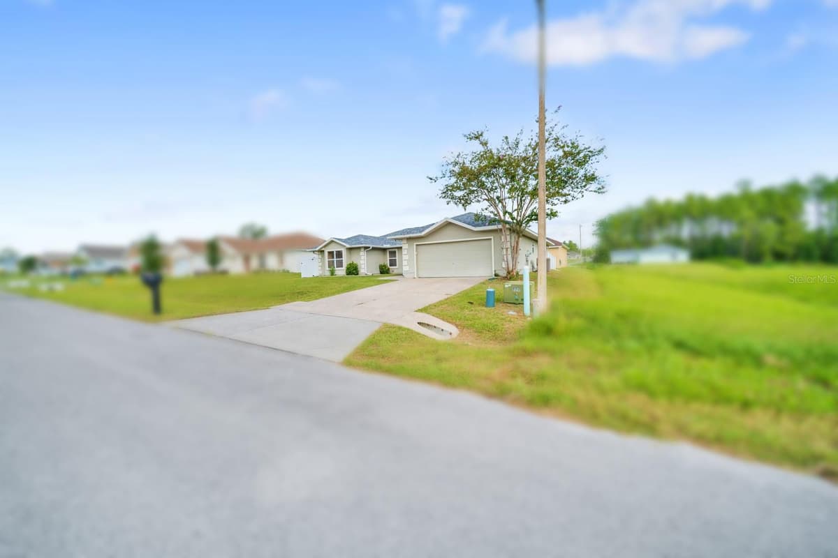 611 WALKERTOWN DRIVE — photo 41 of 43