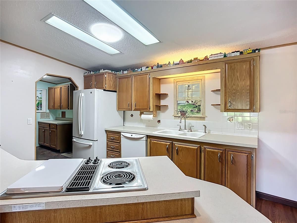 89 WHIPPORWILL COURT — photo 8 of 47