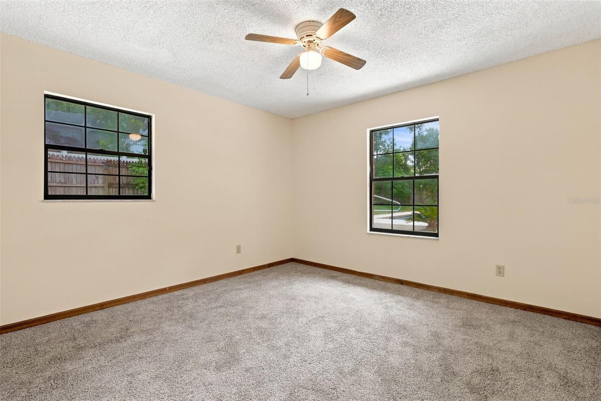 226 COUNCIL BLUFFS DRIVE — photo 29 of 44