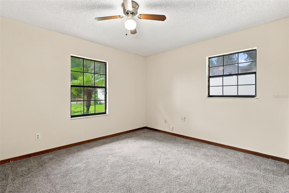 226 COUNCIL BLUFFS DRIVE — photo 27 of 44