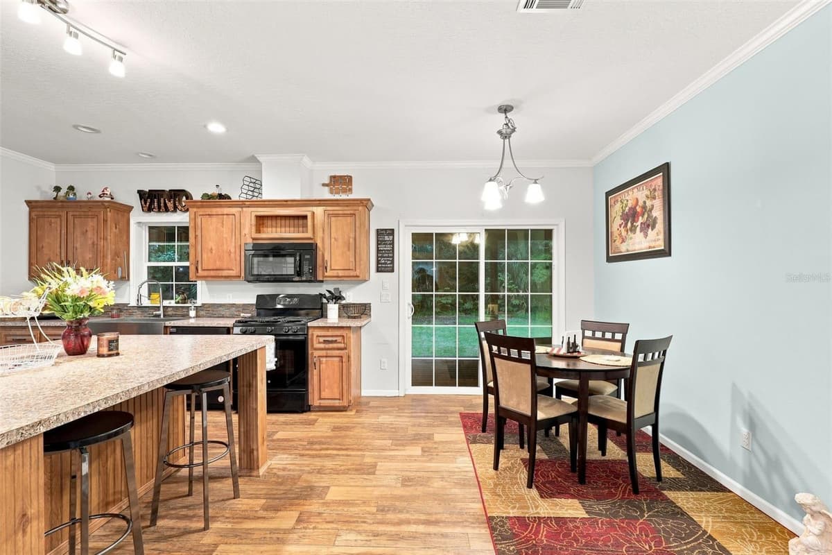 2050 MINORCA ROAD — photo 40 of 56