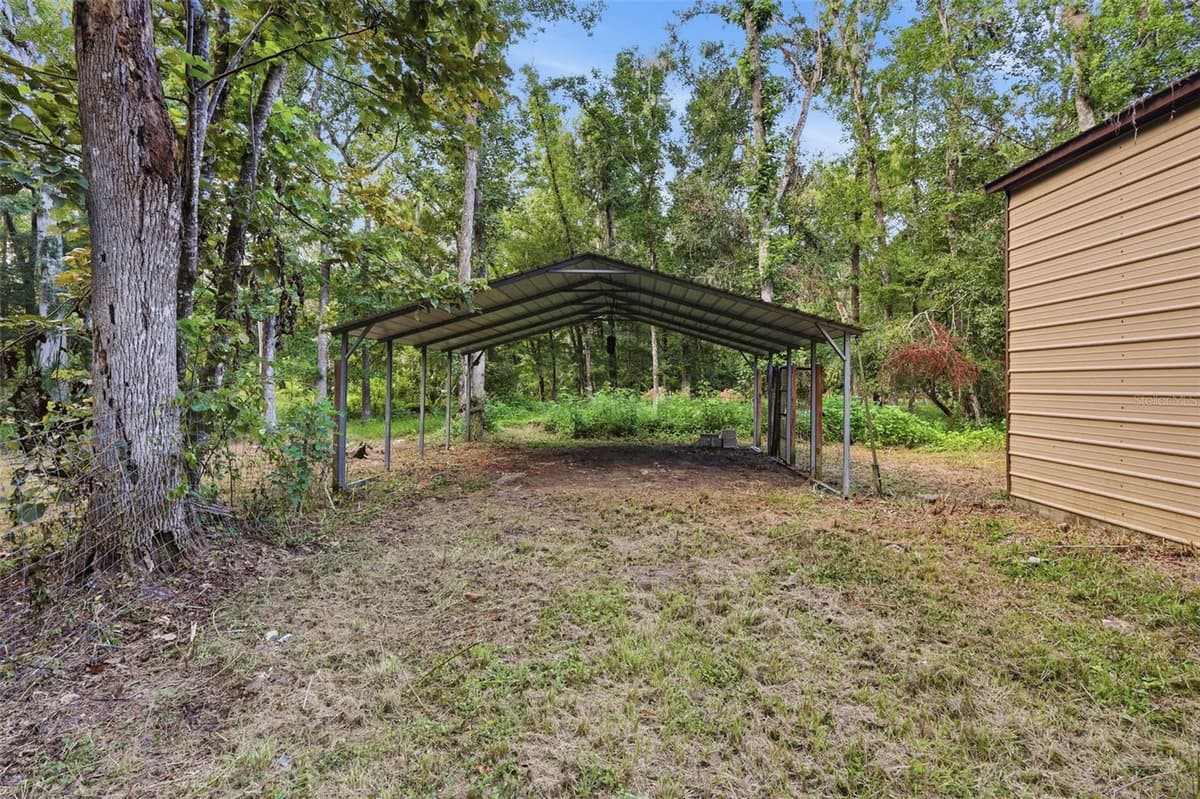 2050 MINORCA ROAD — photo 9 of 56