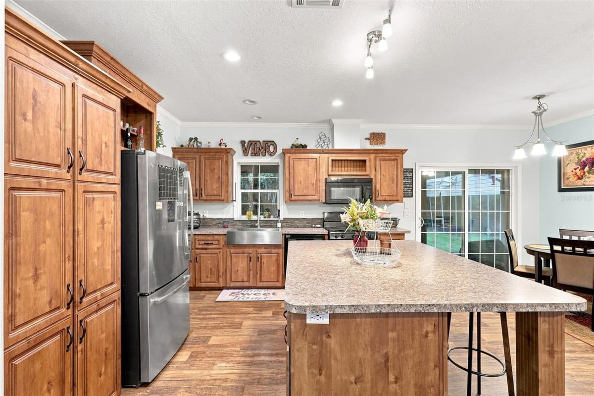 2050 MINORCA ROAD — photo 36 of 56