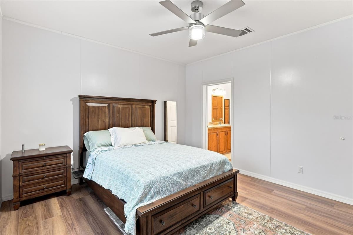 2050 MINORCA ROAD — photo 44 of 56