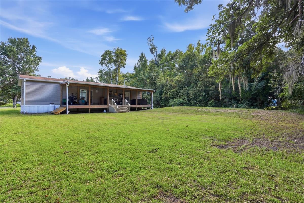 2050 MINORCA ROAD — photo 14 of 56
