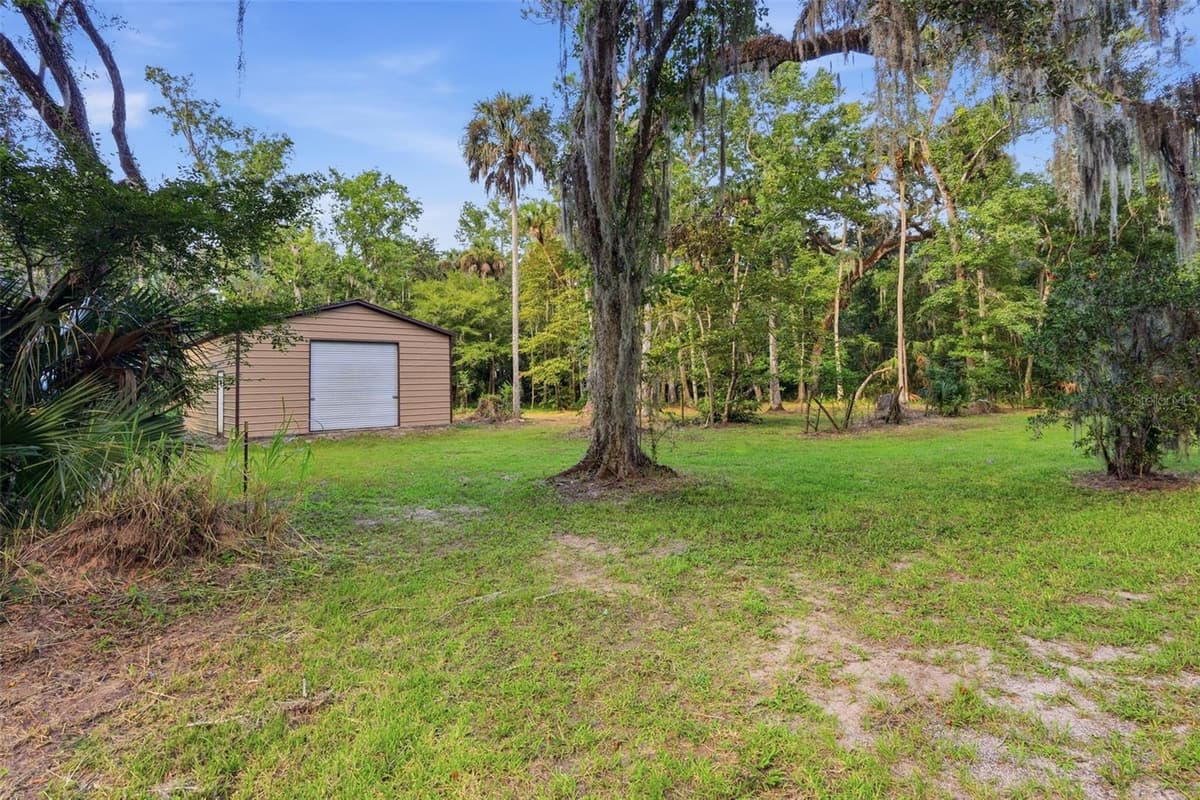 2050 MINORCA ROAD — photo 12 of 56