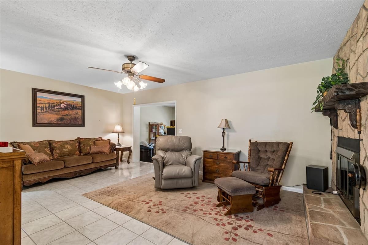 2321 WOOTEN ROAD — photo 12 of 54