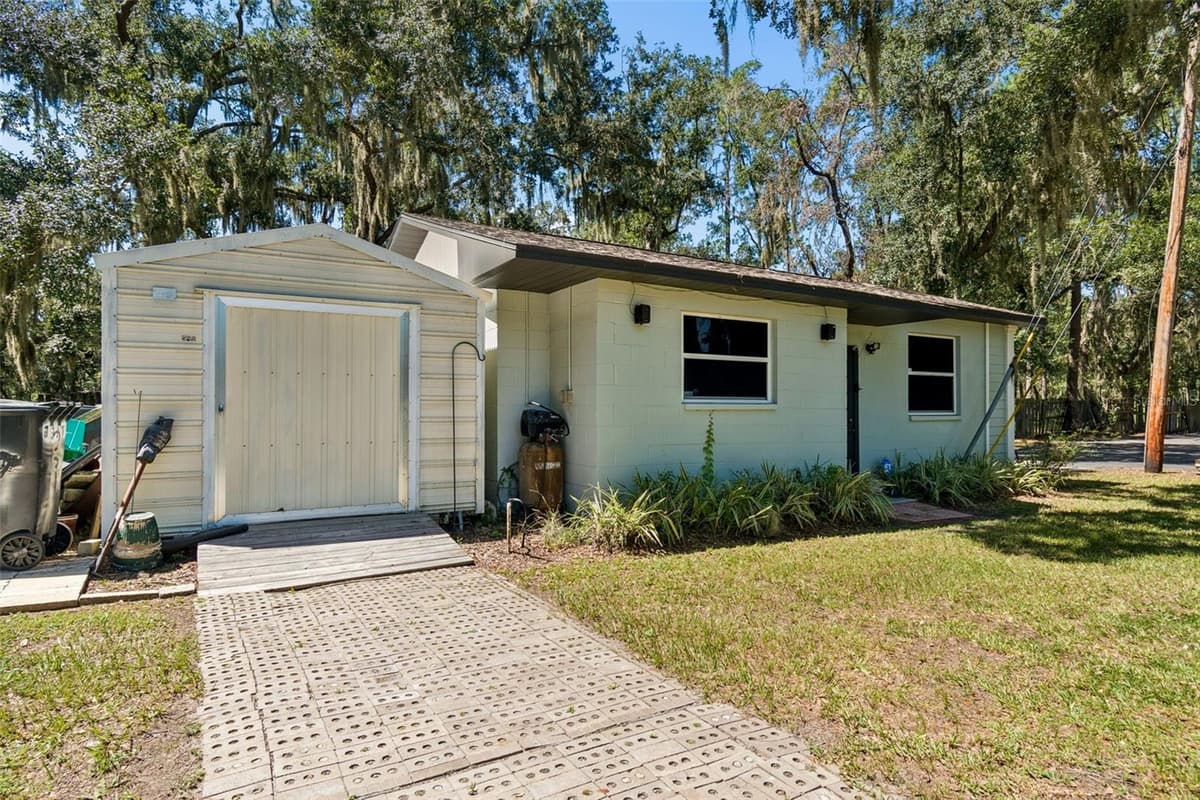 2321 WOOTEN ROAD — photo 43 of 54