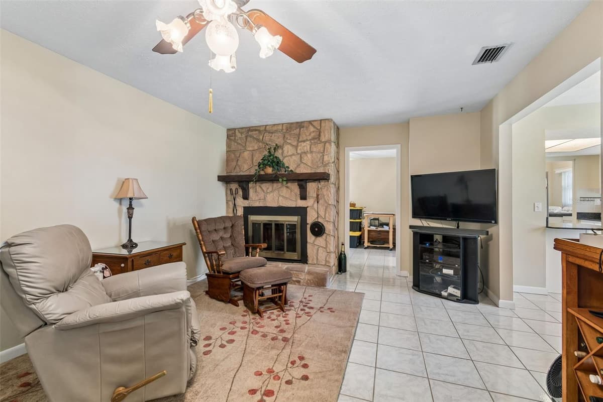 2321 WOOTEN ROAD — photo 11 of 54