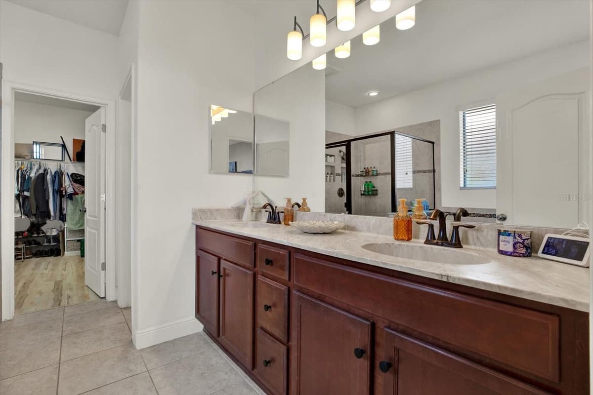 652 TIERRA DRIVE — photo 16 of 43