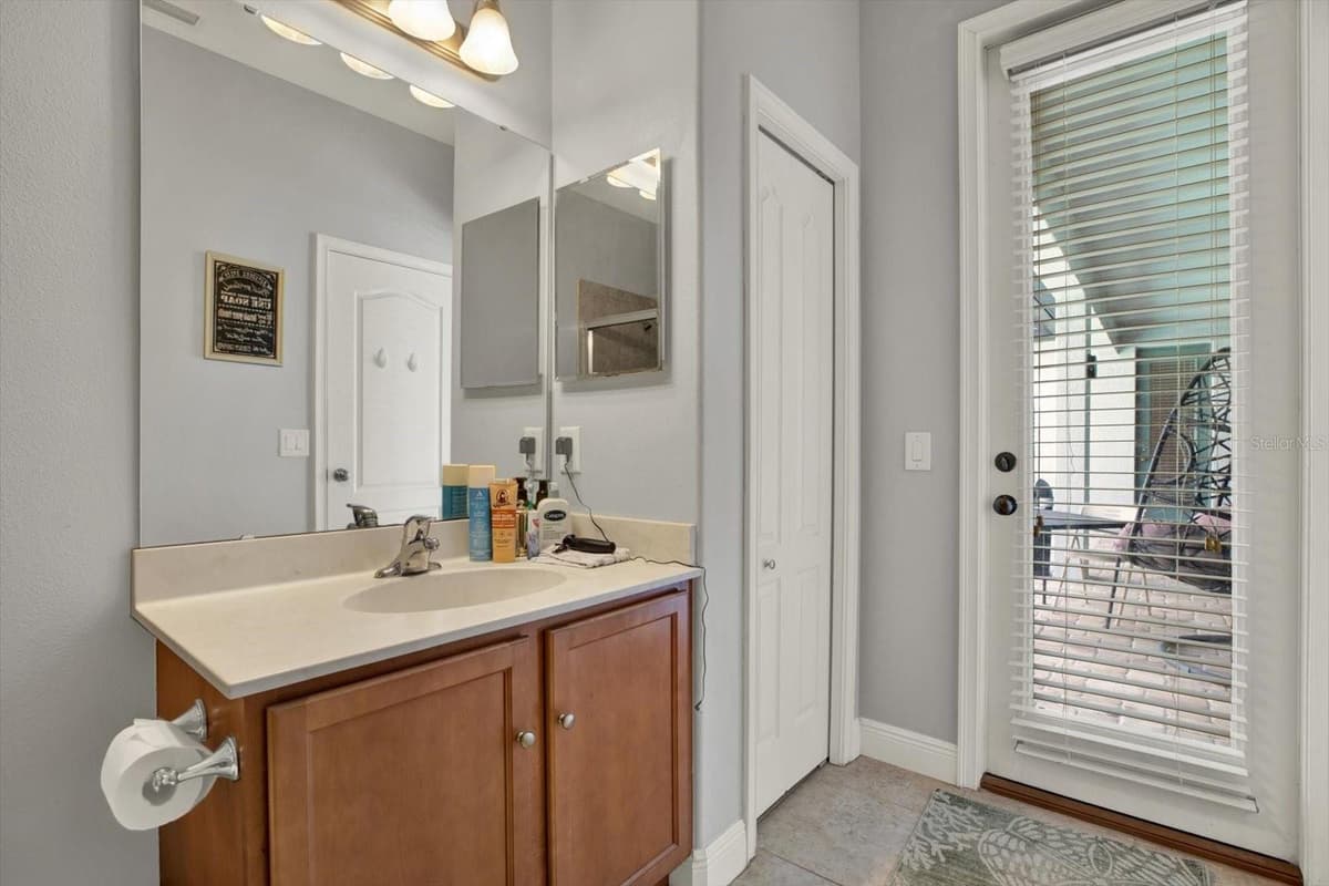 652 TIERRA DRIVE — photo 30 of 43