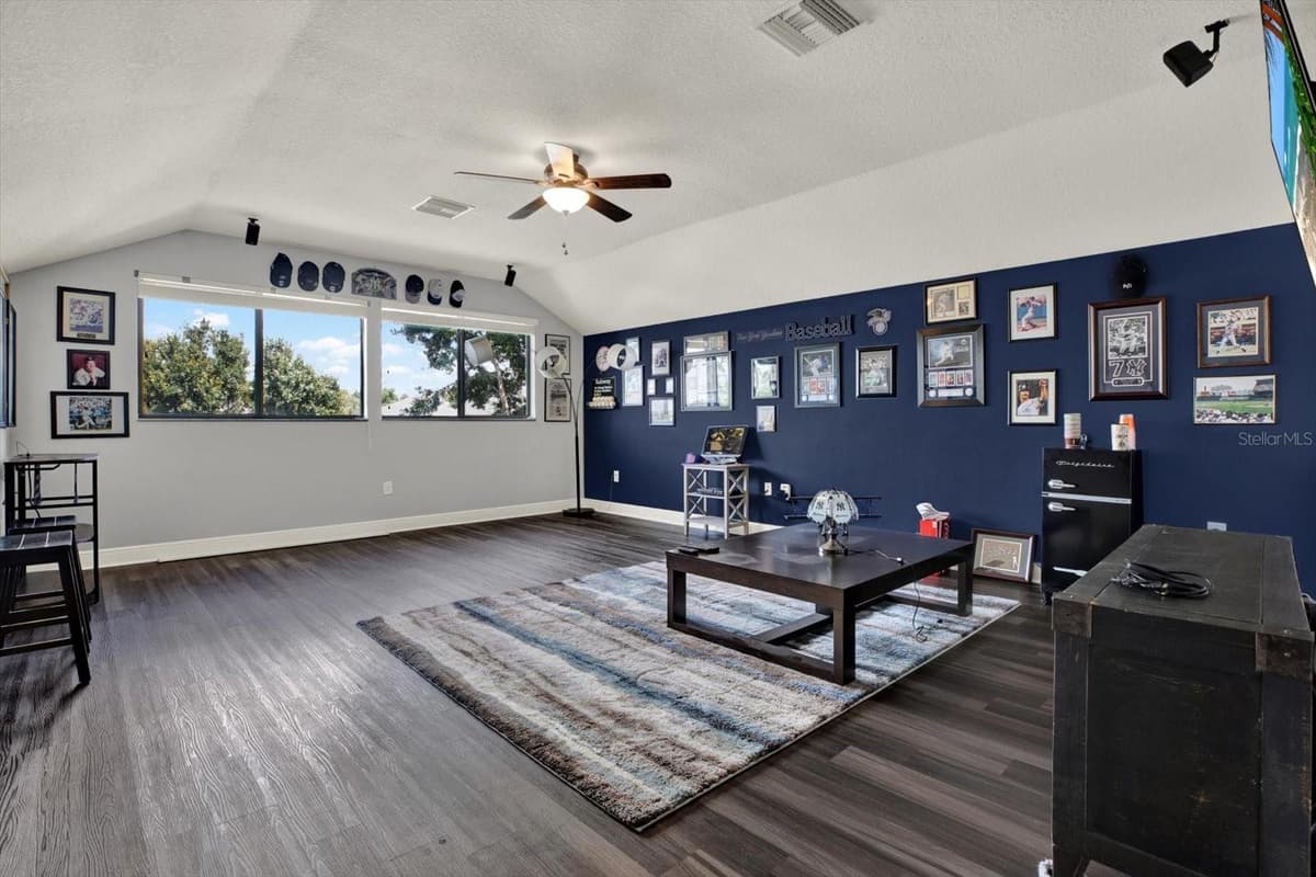 652 TIERRA DRIVE — photo 19 of 43