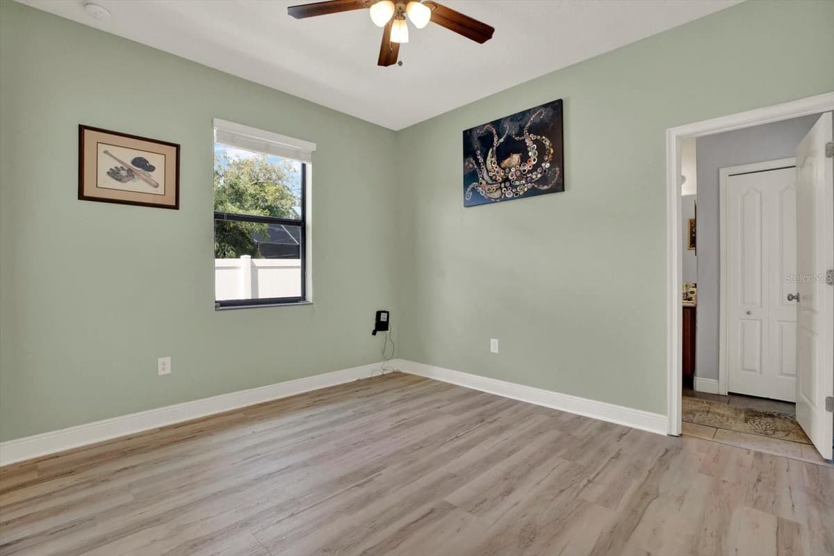 652 TIERRA DRIVE — photo 28 of 43