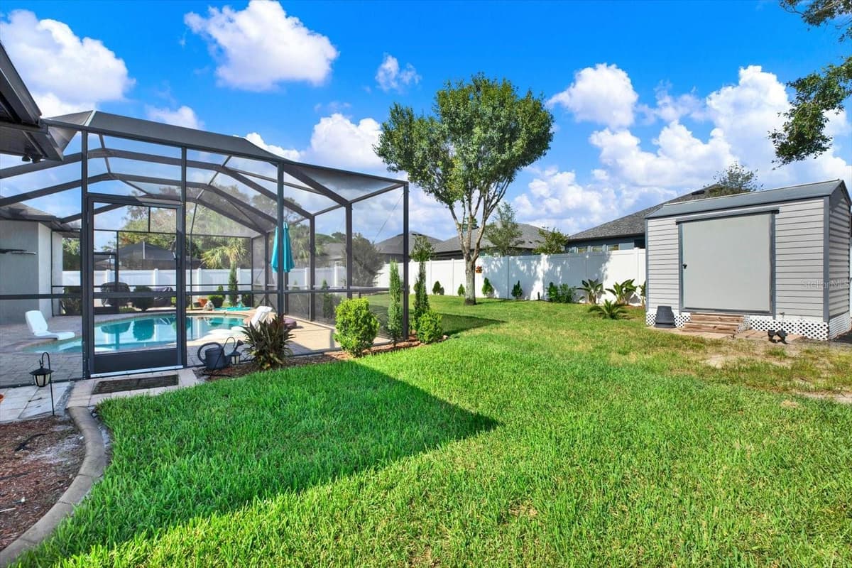 652 TIERRA DRIVE — photo 34 of 43