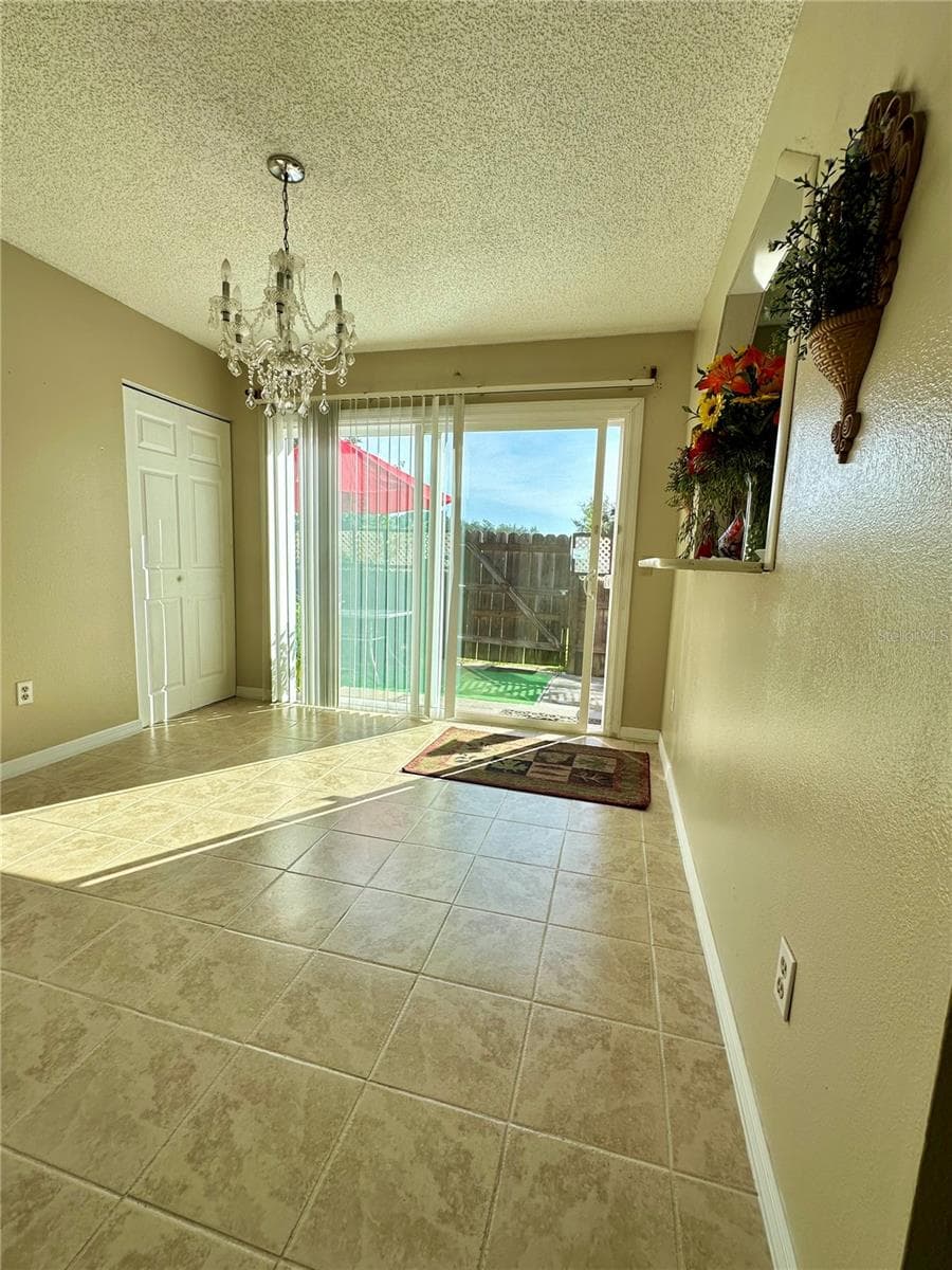 35 HICKORY TRACK WAY — photo 6 of 17