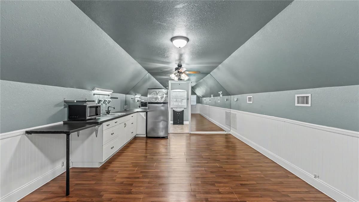 4233 HOMEWOOD LANE — photo 48 of 65