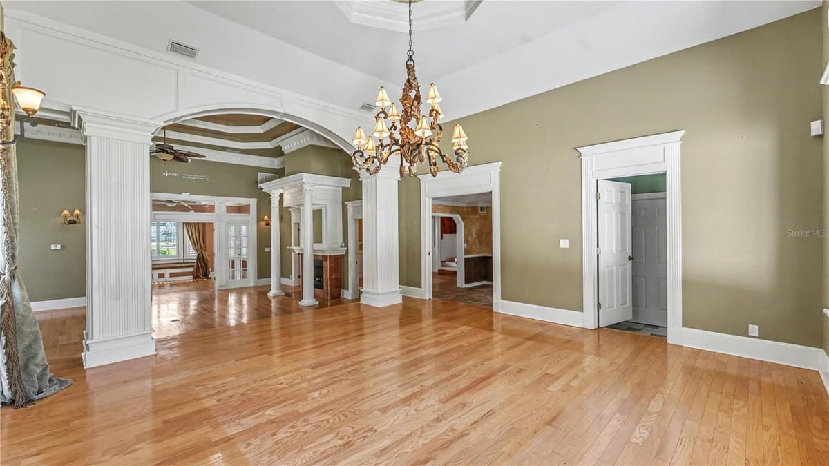 4233 HOMEWOOD LANE — photo 14 of 65