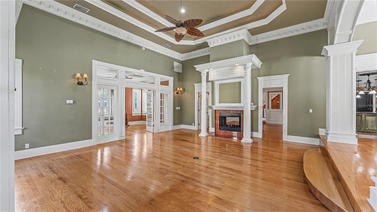 4233 HOMEWOOD LANE — photo 8 of 65