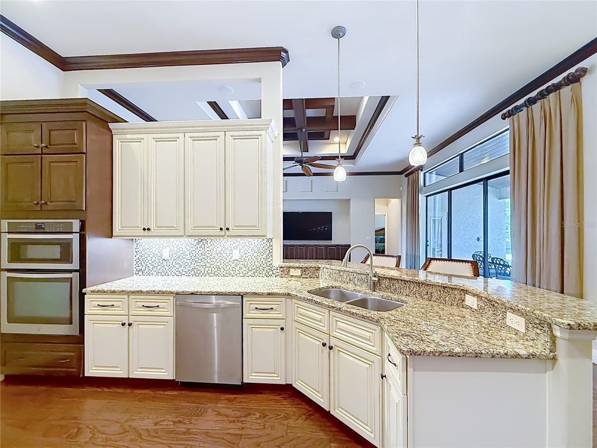5905 TANGERINE RESERVE COURT — photo 8 of 82