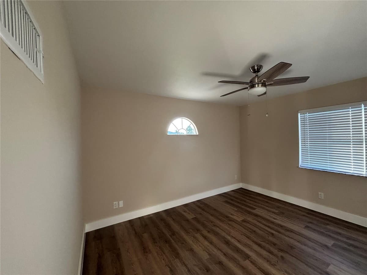 2472 PICNIC STREET — photo 17 of 29