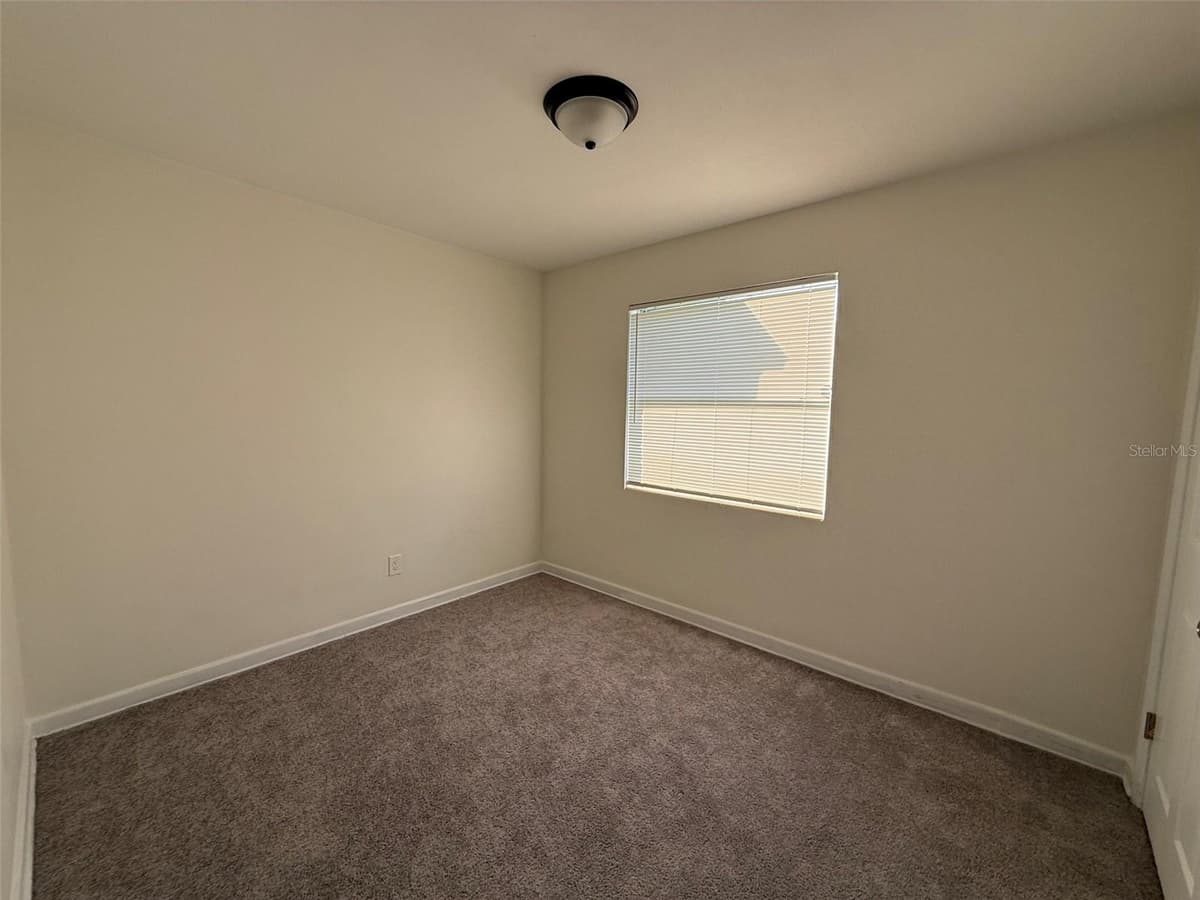 536 12TH COURT — photo 8 of 10