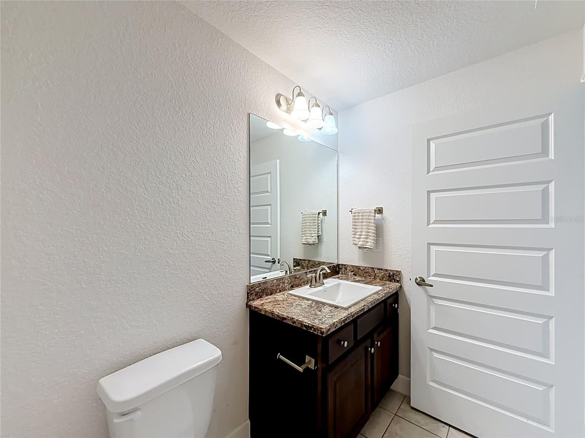5108 90TH PLACE — photo 33 of 60