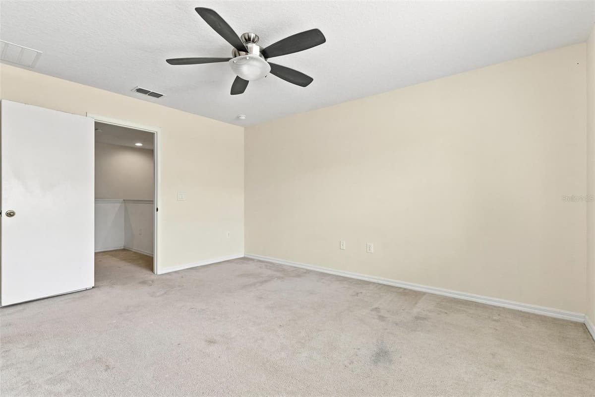 340 GOLDEN DEWDROP WAY — photo 23 of 37