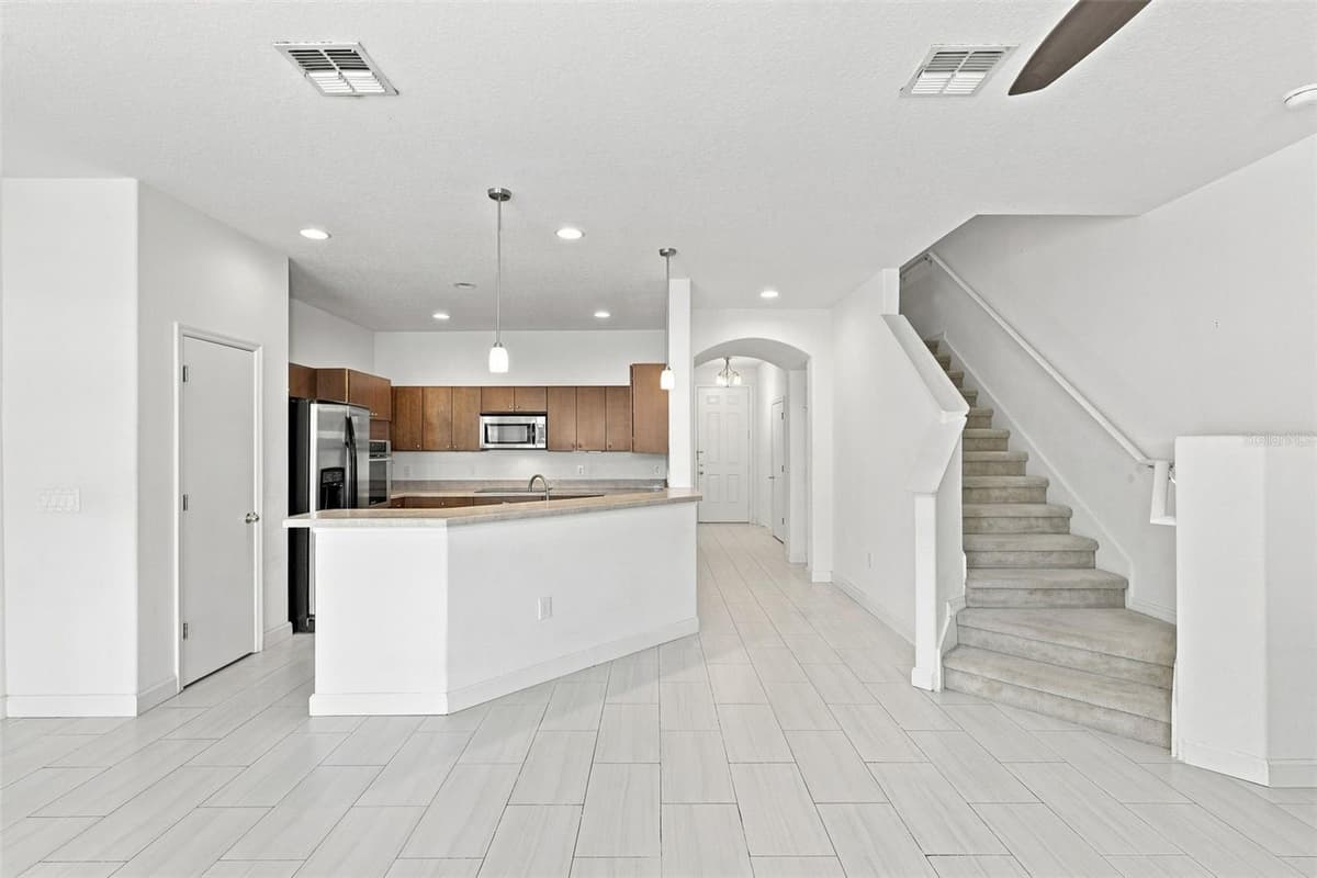 340 GOLDEN DEWDROP WAY — photo 13 of 37