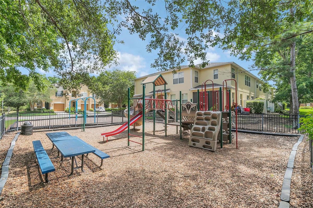 340 GOLDEN DEWDROP WAY — photo 36 of 37