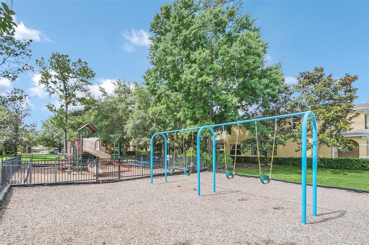 340 GOLDEN DEWDROP WAY — photo 37 of 37