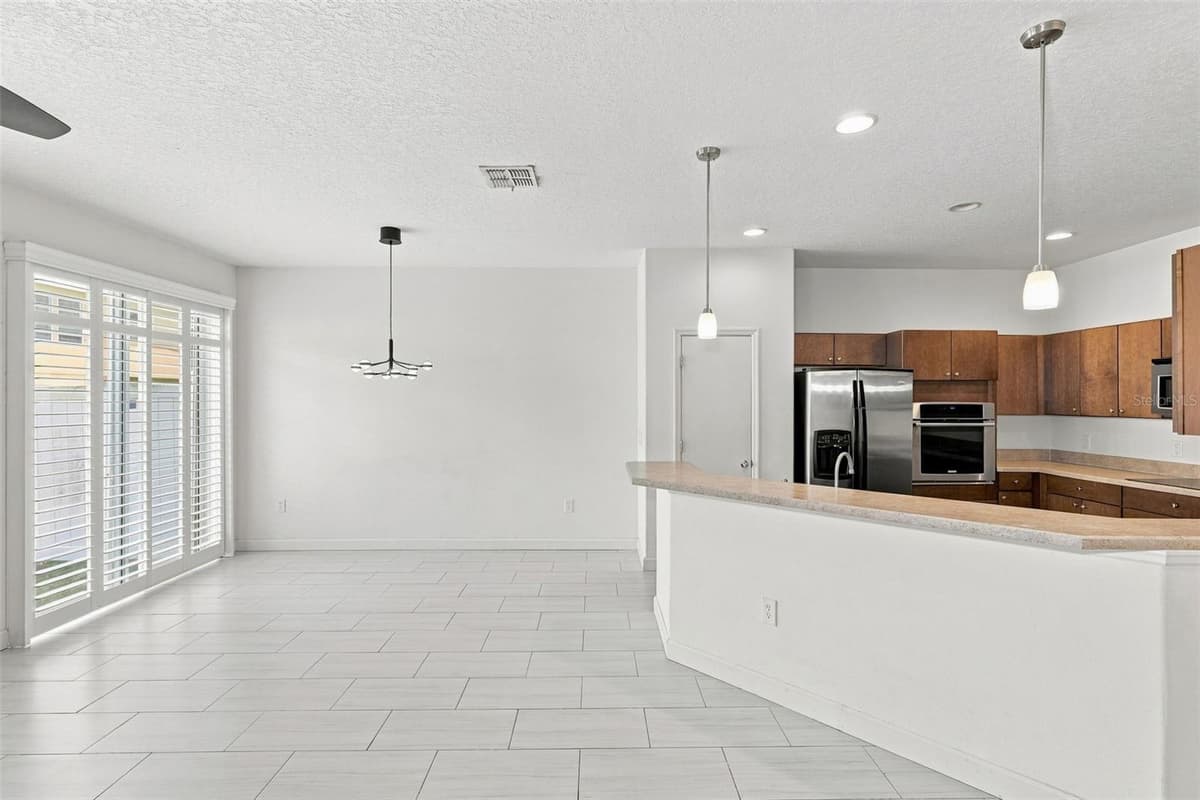 340 GOLDEN DEWDROP WAY — photo 12 of 37